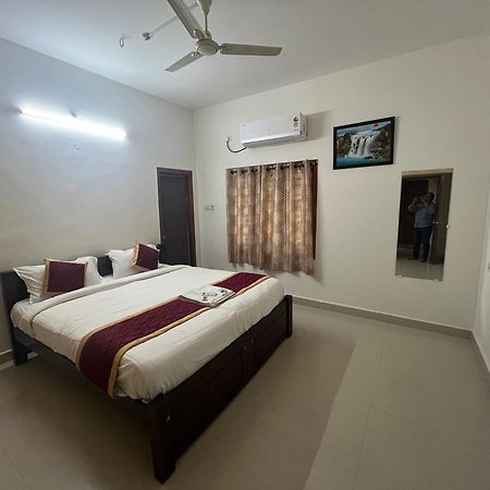 Nanda Mohan Homestay- Luxuries Ac Apartment Close To Alipiri Foothills-Kapila Teertham And Iskcon Temple Tirupati Ngoại thất bức ảnh