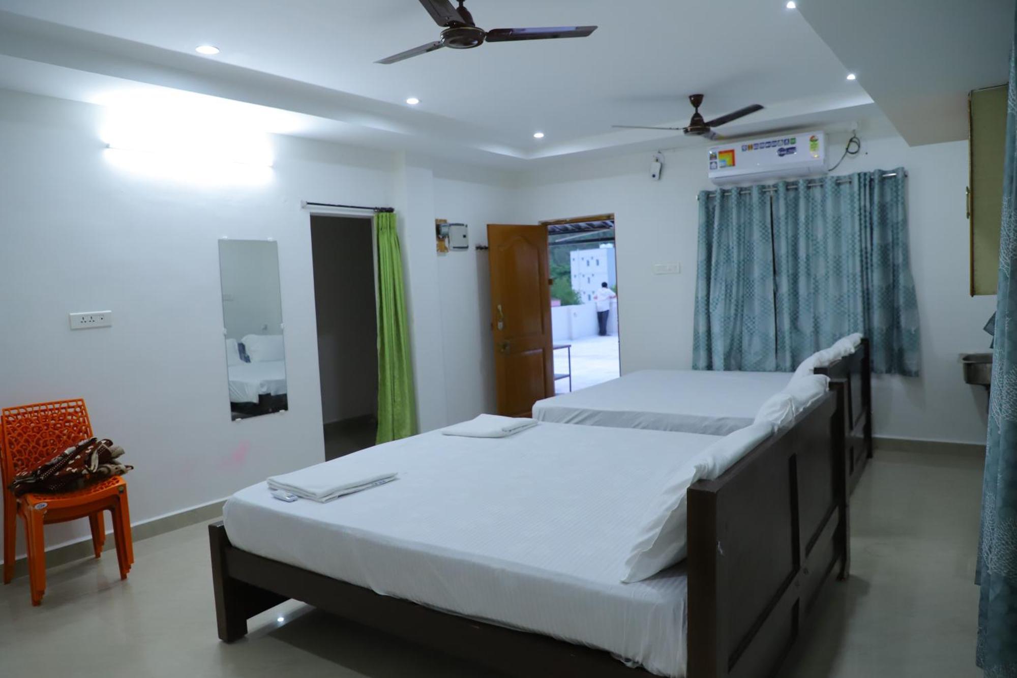 Nanda Mohan Homestay- Luxuries Ac Apartment Close To Alipiri Foothills-Kapila Teertham And Iskcon Temple Tirupati Ngoại thất bức ảnh