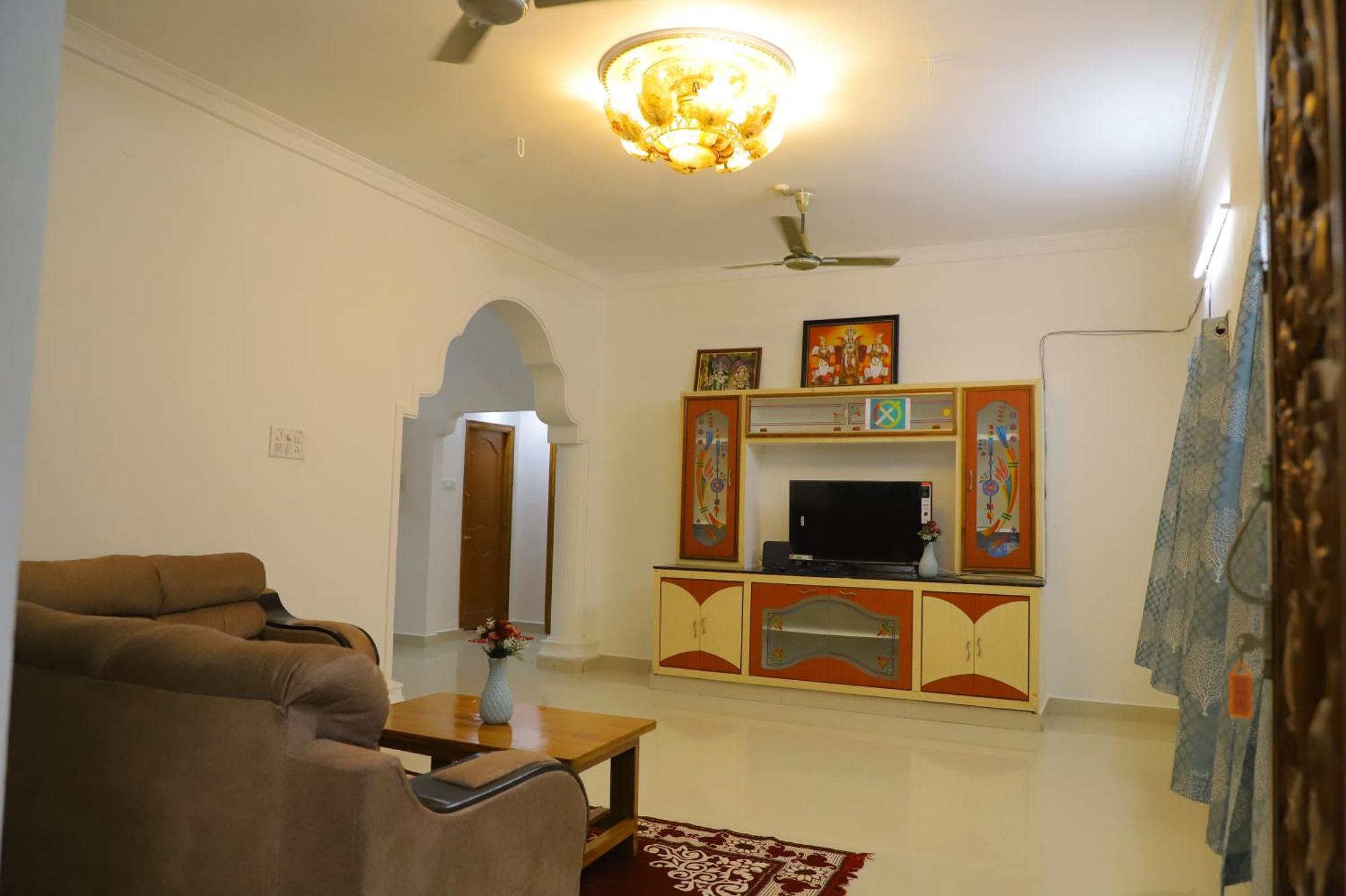 Nanda Mohan Homestay- Luxuries Ac Apartment Close To Alipiri Foothills-Kapila Teertham And Iskcon Temple Tirupati Ngoại thất bức ảnh