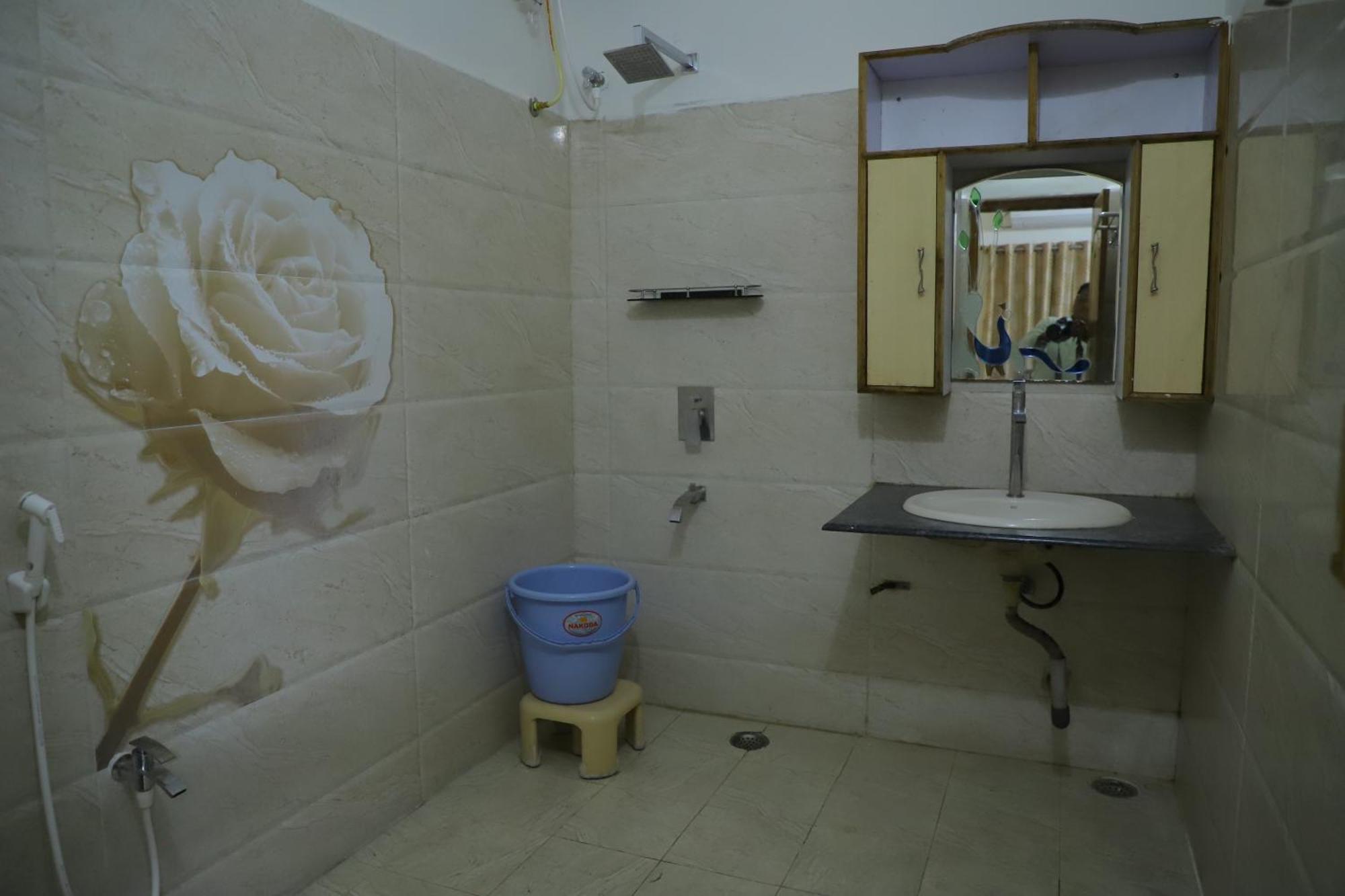 Nanda Mohan Homestay- Luxuries Ac Apartment Close To Alipiri Foothills-Kapila Teertham And Iskcon Temple Tirupati Ngoại thất bức ảnh