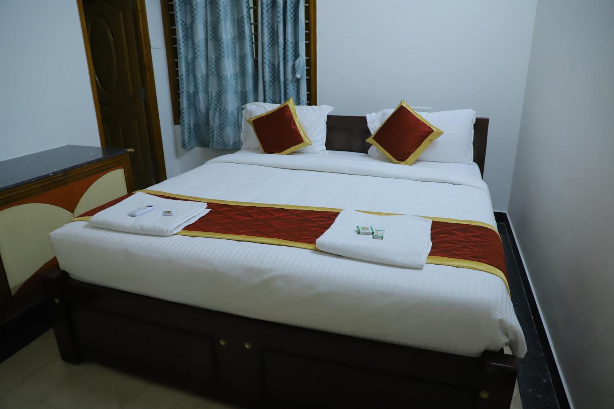 Nanda Mohan Homestay- Luxuries Ac Apartment Close To Alipiri Foothills-Kapila Teertham And Iskcon Temple Tirupati Ngoại thất bức ảnh